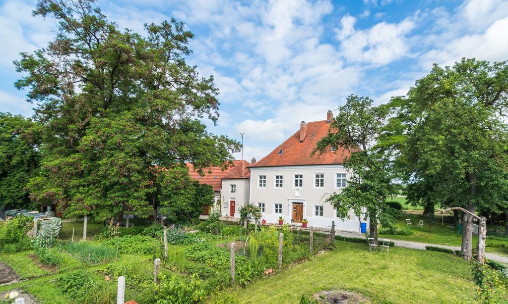 Historischer Pfarrhof Niederleierndorf Langquaid Esterno foto