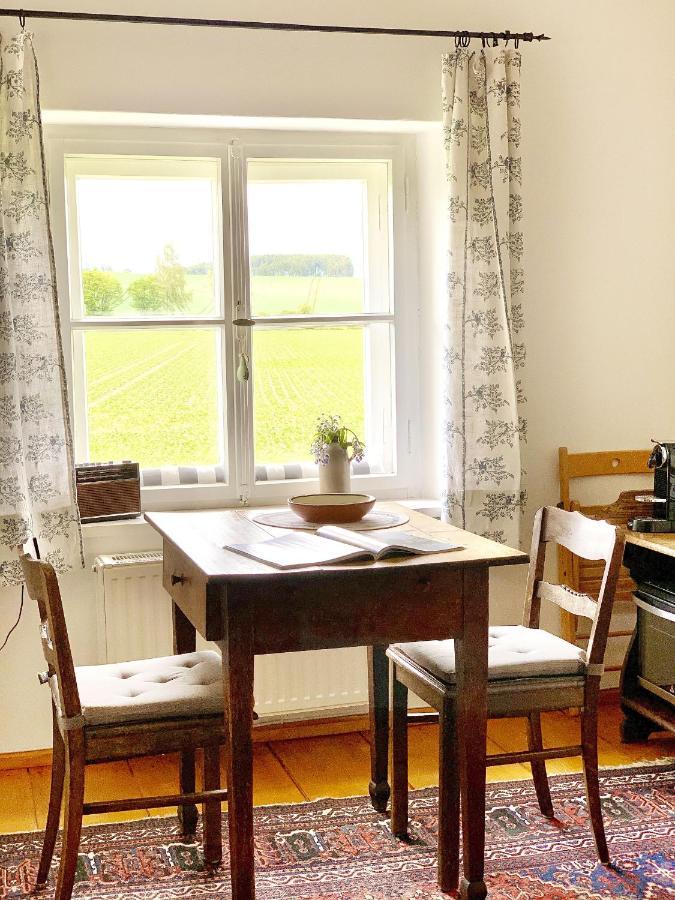 Historischer Pfarrhof Niederleierndorf Langquaid Esterno foto